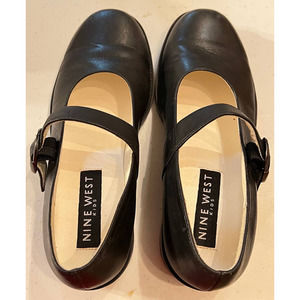 Nine West Kids, Black Mary Jane Shoes 1.5M